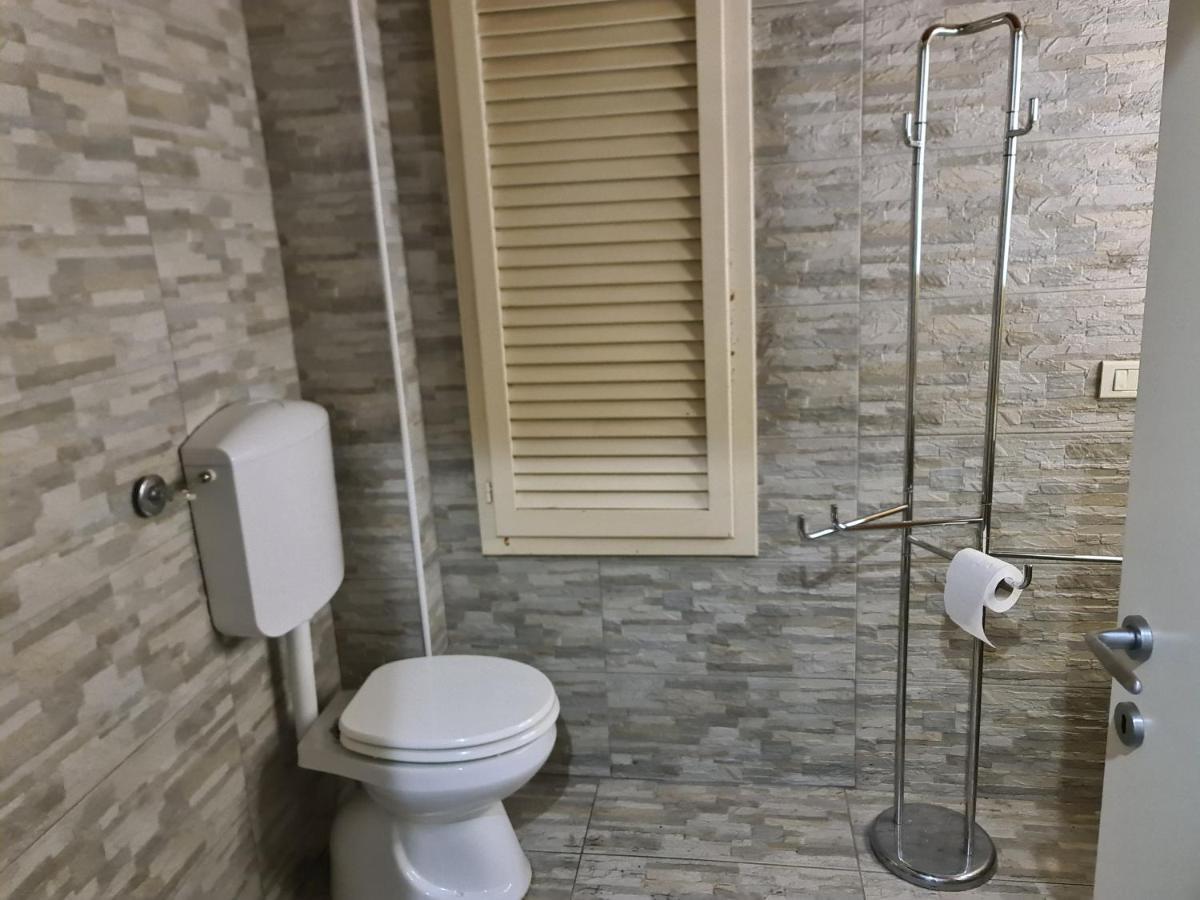 Historic E Comfort Suite - Locazione Semplice Bologna Bagian luar foto