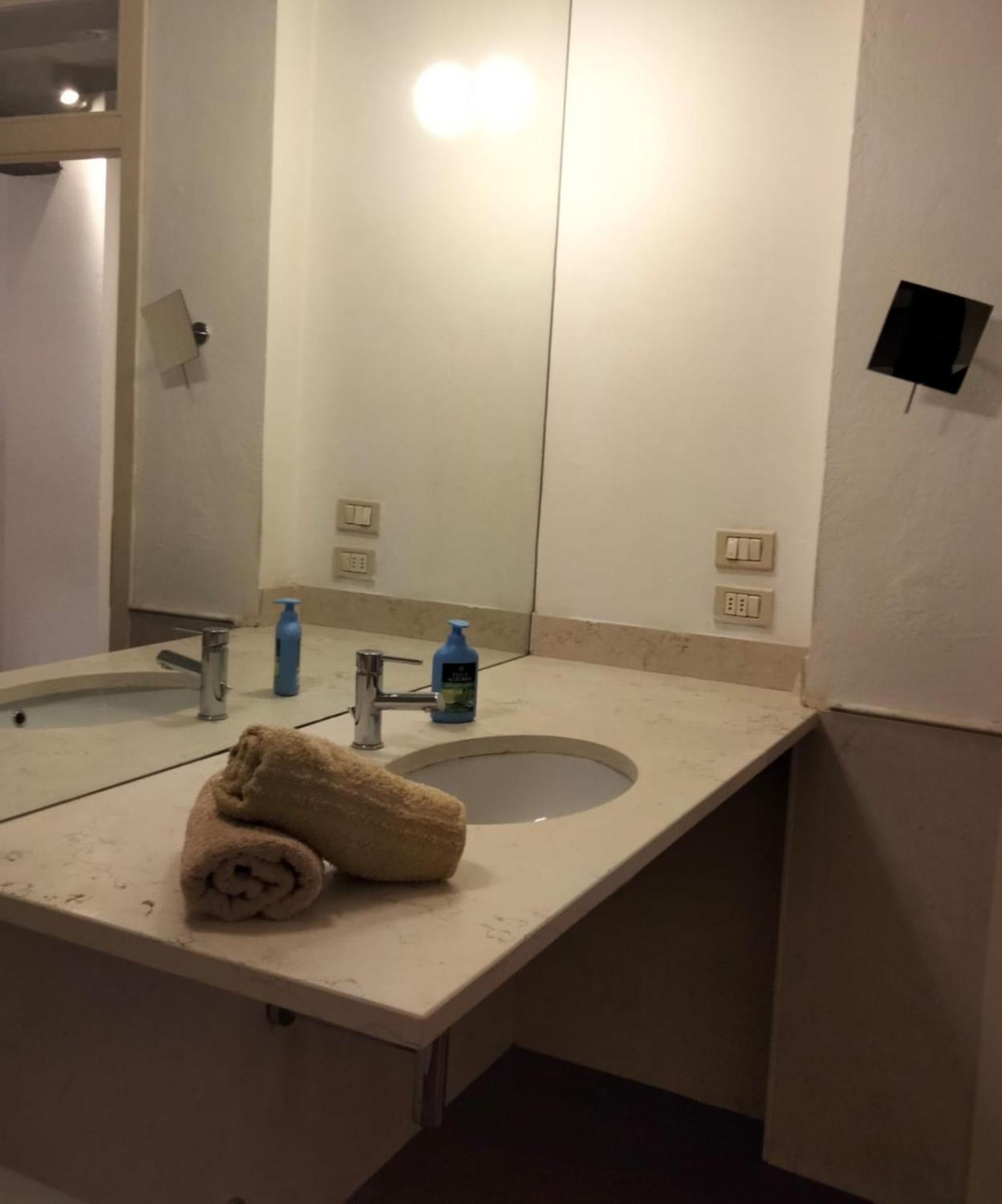 Historic E Comfort Suite - Locazione Semplice Bologna Bagian luar foto